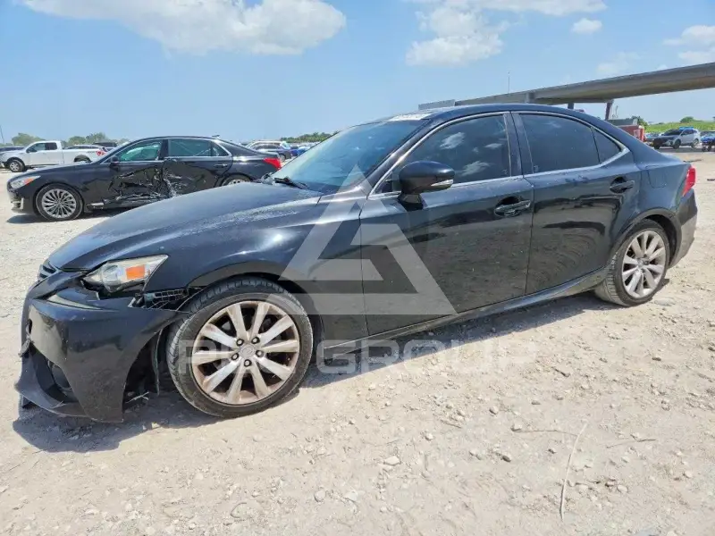 2015 Lexus IS фото