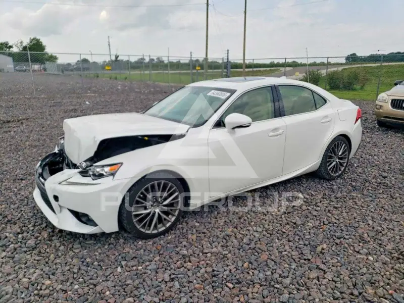 2015 Lexus IS фото