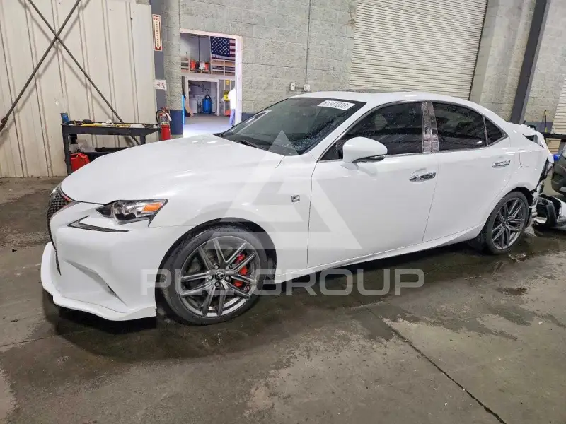 2015 Lexus IS фото
