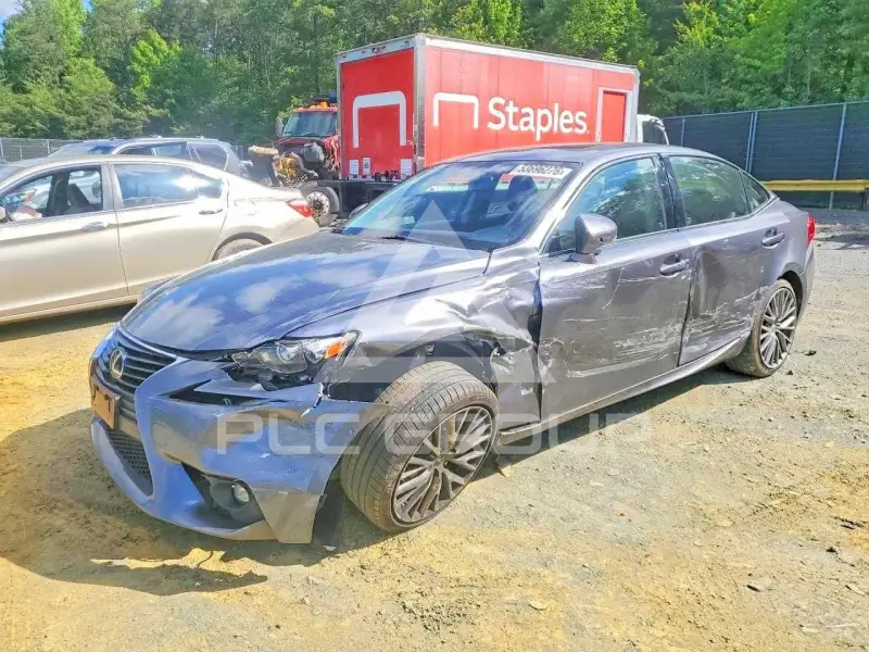 2015 Lexus IS фото