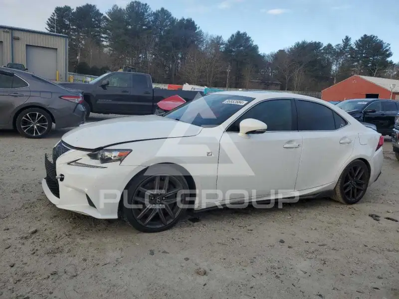 2015 Lexus IS photo
