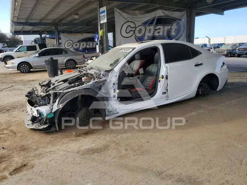 2015 Lexus IS photo