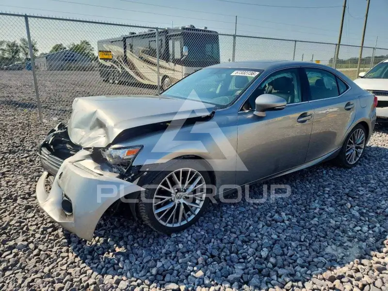 2015 Lexus IS фото