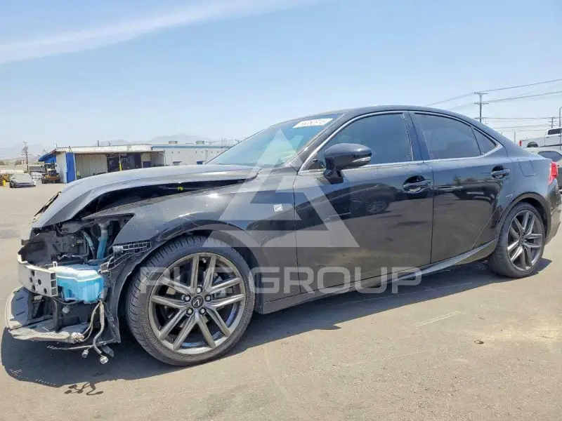 2015 Lexus IS фото