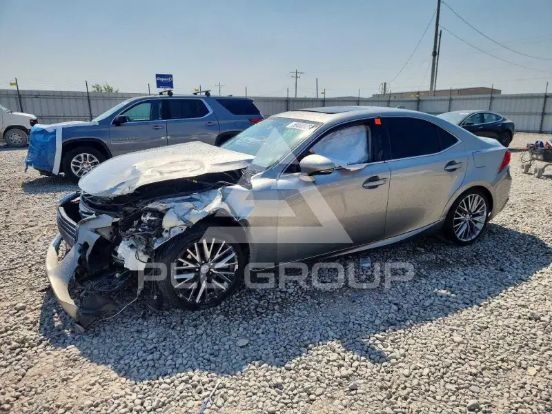 2015 Lexus IS фото