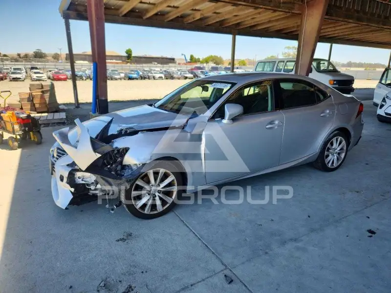 2015 Lexus IS фото