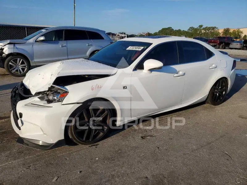 2015 Lexus IS фото