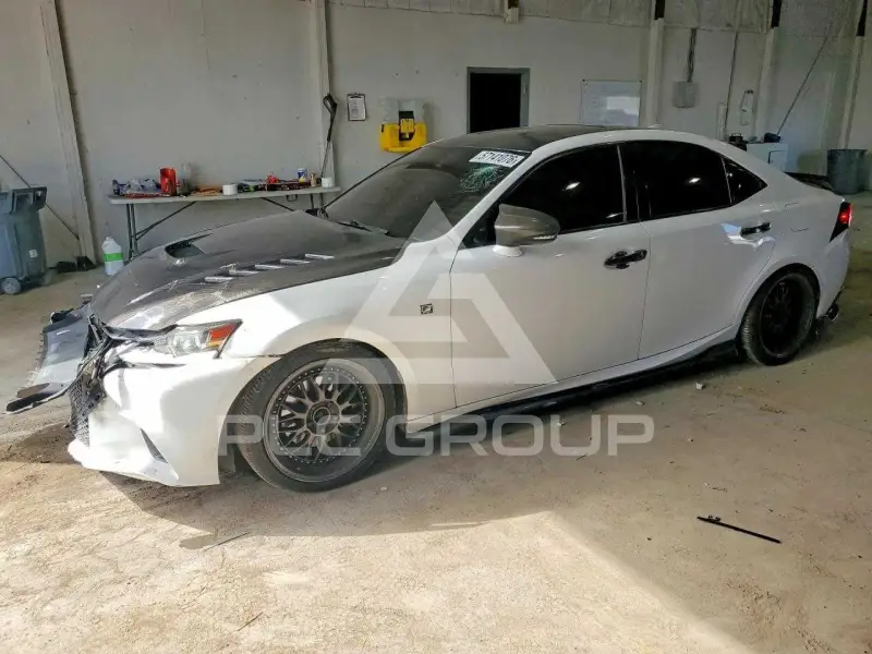 2015 Lexus IS фото