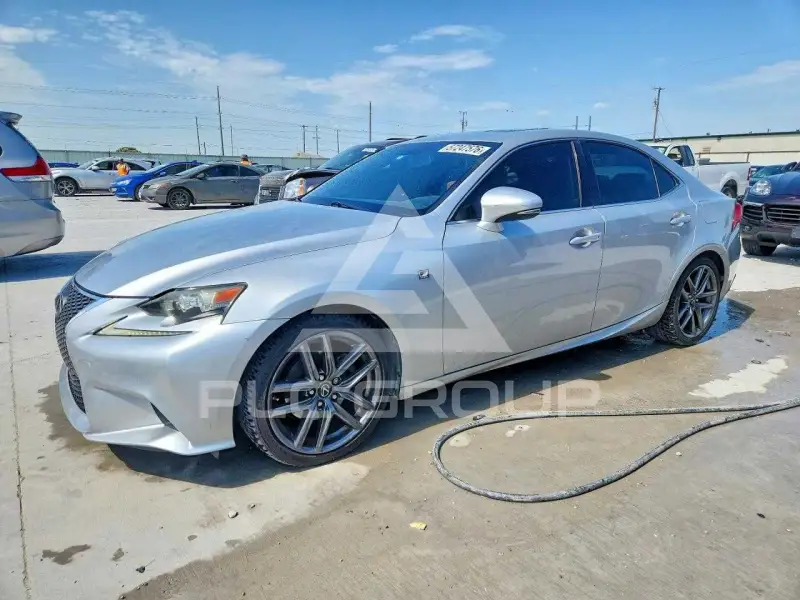 2015 Lexus IS фото