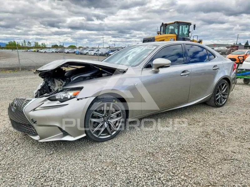 2015 Lexus IS фото
