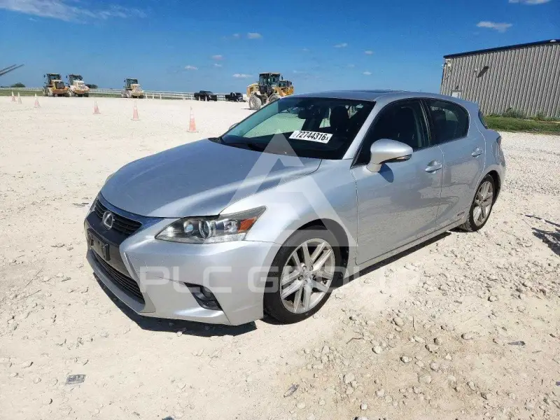 2015 Lexus CT200 photo