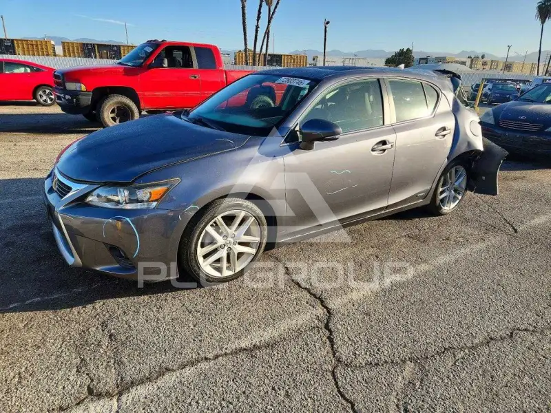 2015 Lexus CT200 photo