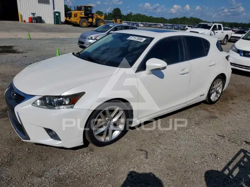2015 Lexus CT200 photo