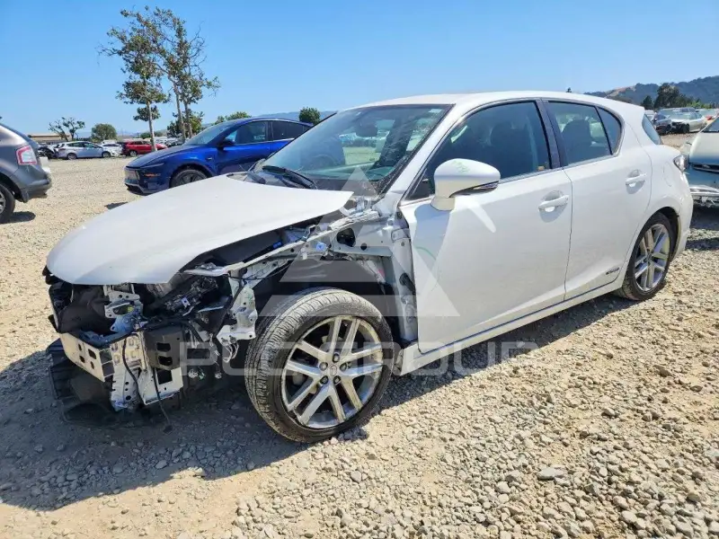 2015 Lexus CT200 photo