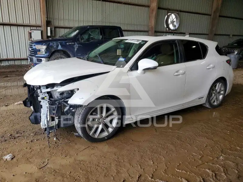 2015 Lexus CT200 photo