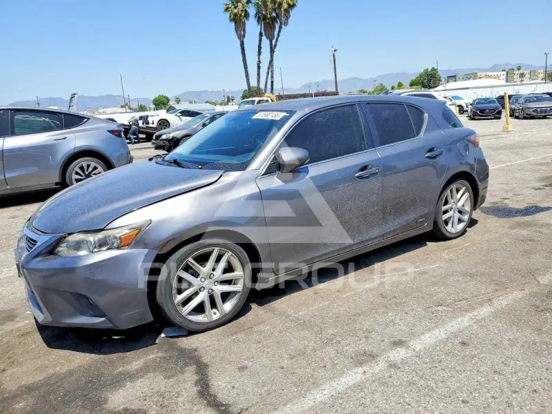 2015 Lexus CT200 фото