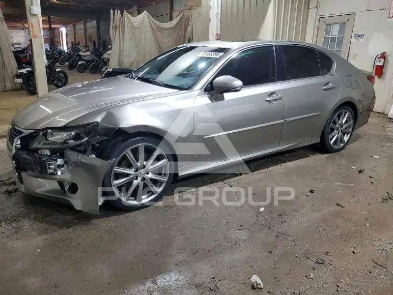 2015 Lexus GS350 photo