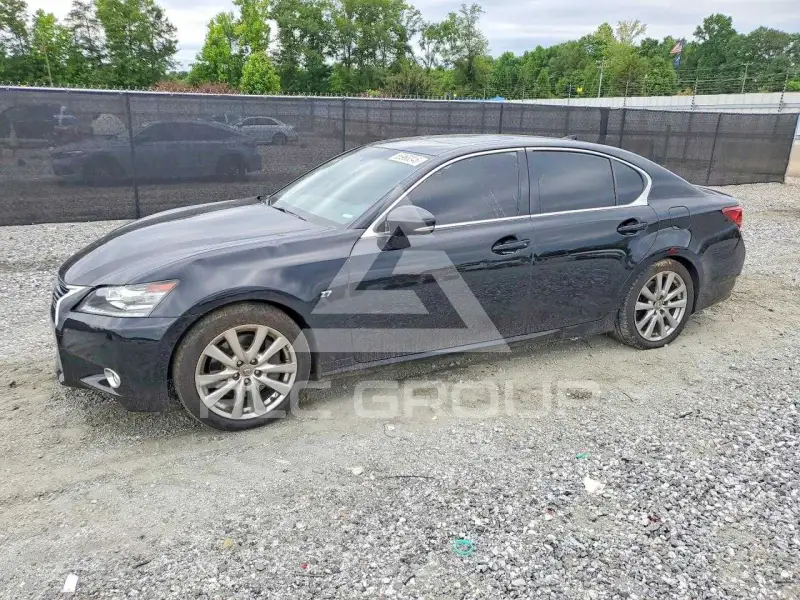 2015 Lexus GS350 photo
