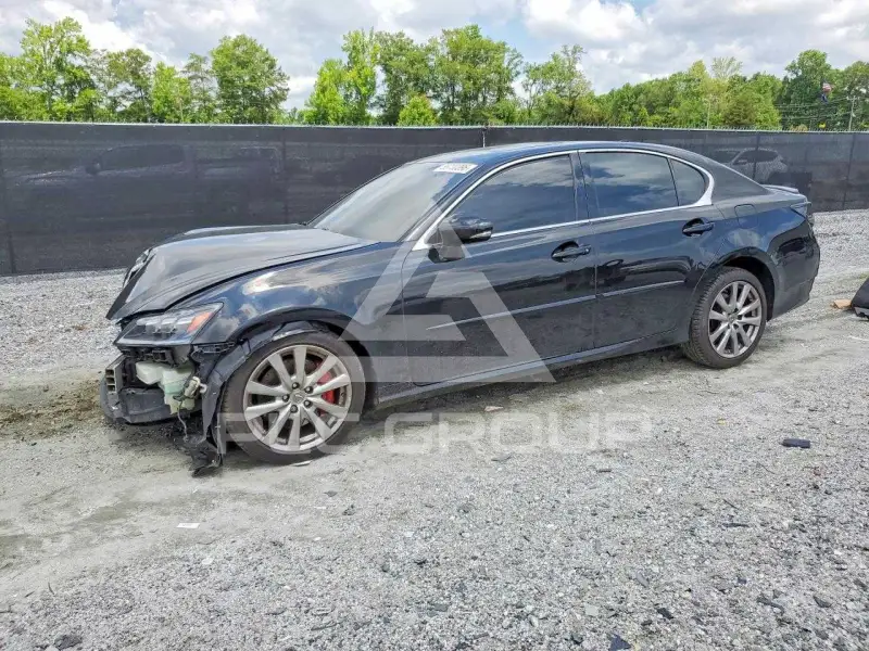 2015 Lexus GS350 photo