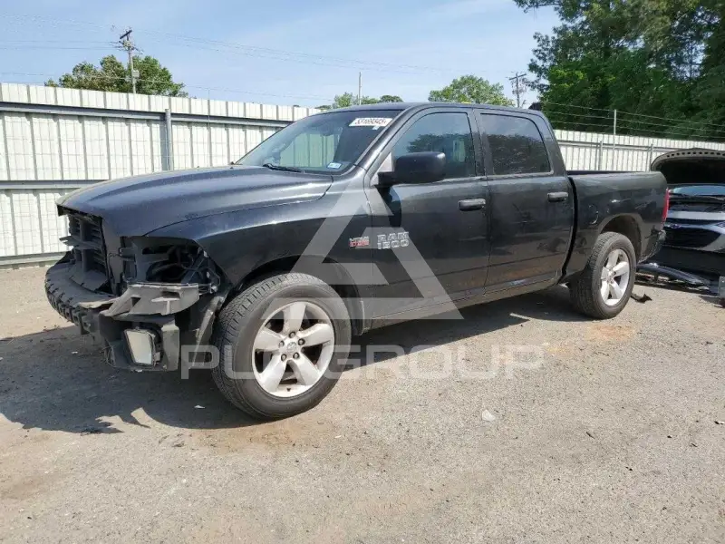 2015 RAM 1500 фото