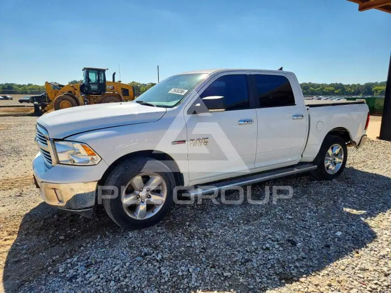 2015 RAM 1500 фото
