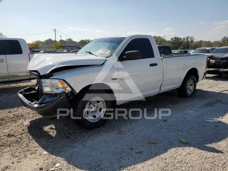 2015 RAM 1500 photo