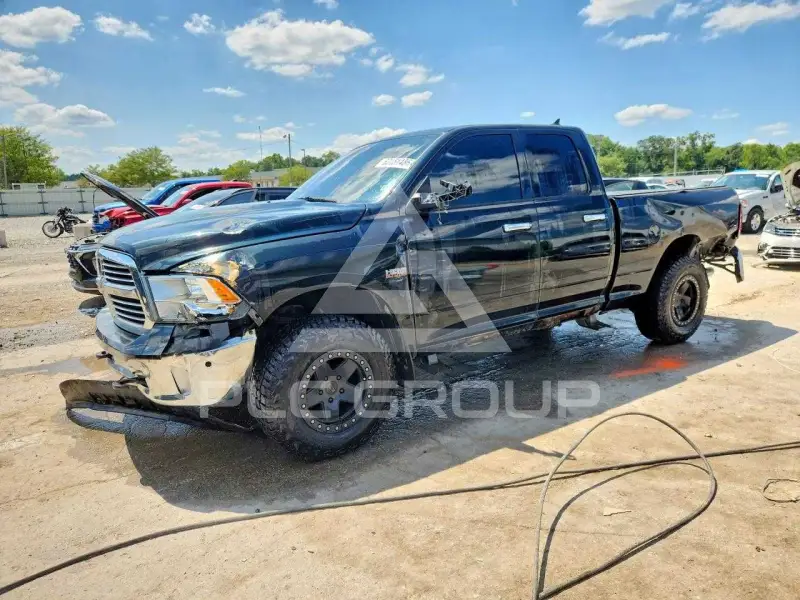 2015 RAM 1500 photo