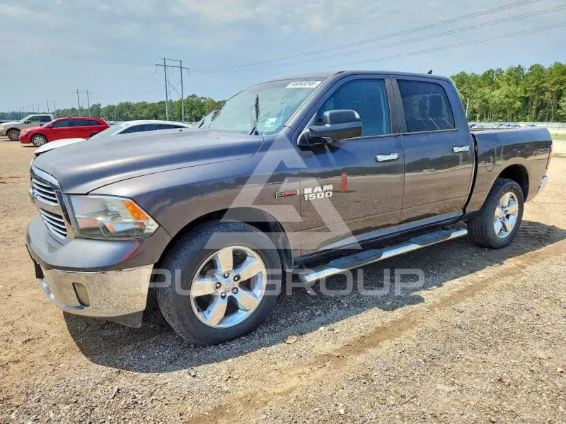 2015 RAM 1500 фото