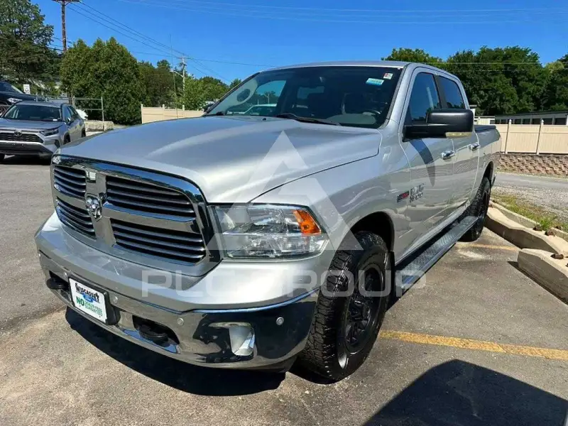 2015 RAM 1500 photo