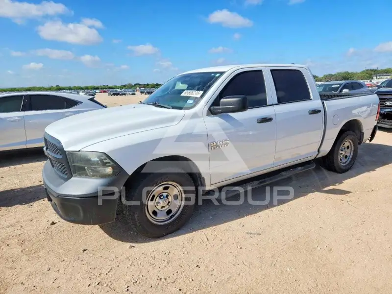 2015 RAM 1500 фото