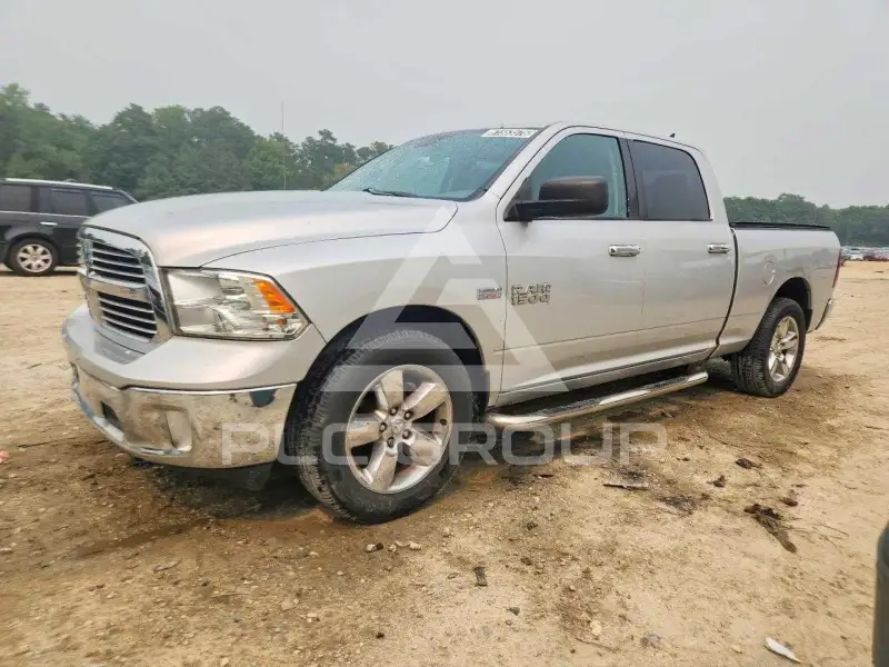 2015 RAM 1500 photo