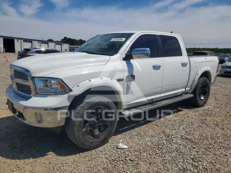 2015 RAM 1500 photo