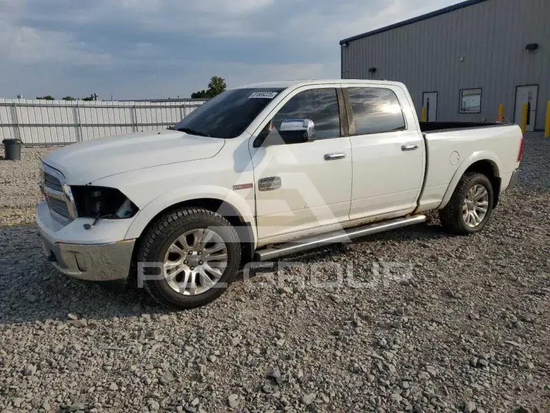 2015 RAM 1500 фото