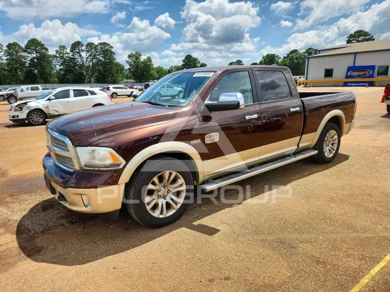 2015 RAM 1500 фото
