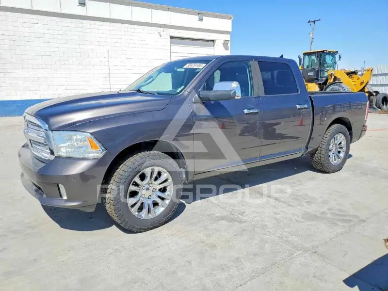 2015 RAM 1500 photo