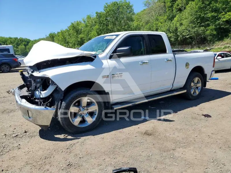 2015 RAM 1500 photo