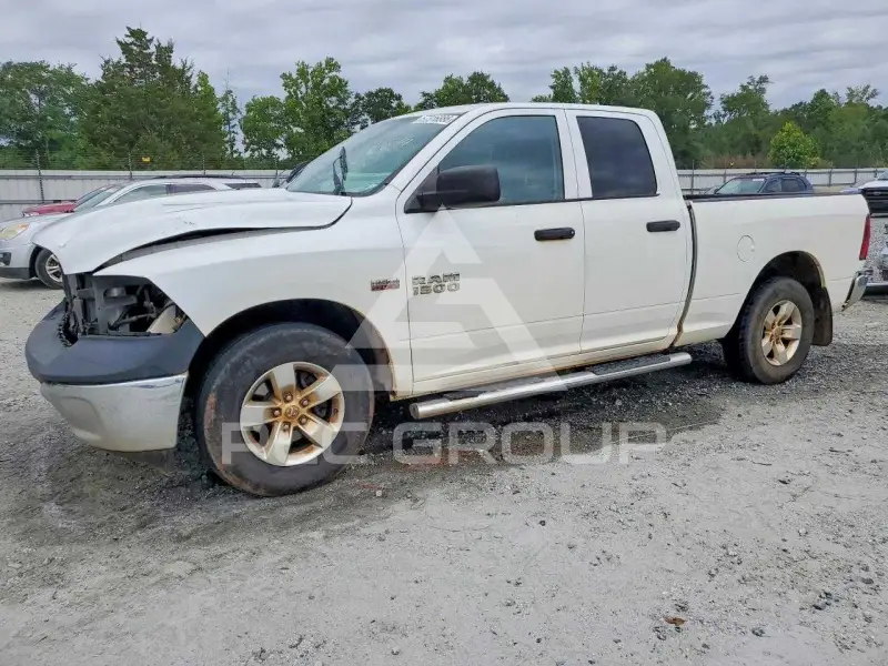 2015 RAM 1500 photo