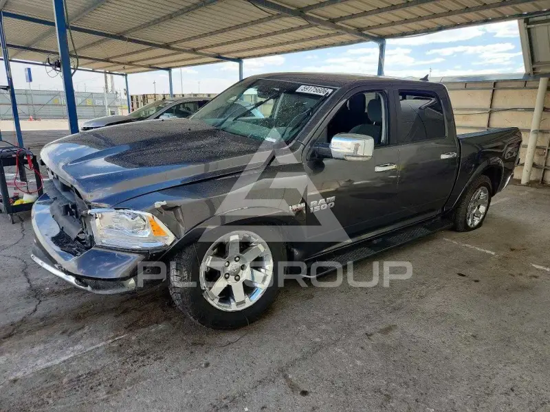 2015 RAM 1500 photo