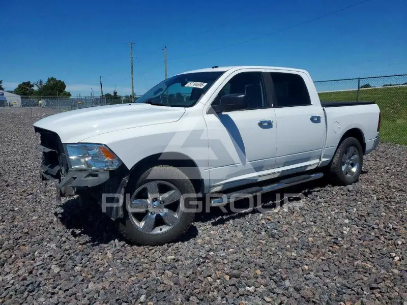 2015 RAM 1500 фото