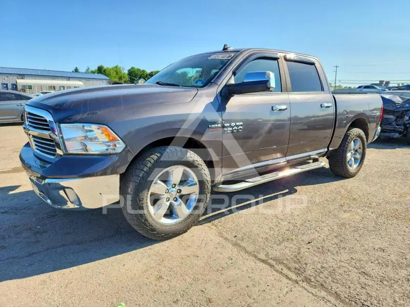 2015 RAM 1500 фото