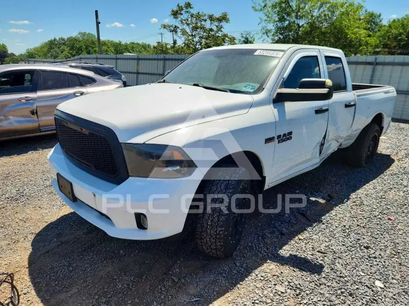 2015 RAM 1500 фото