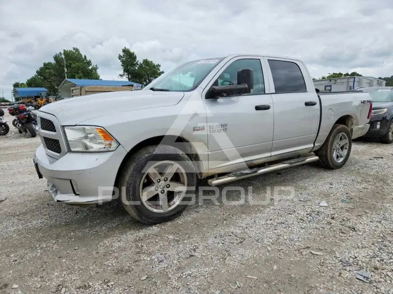 2015 RAM 1500 фото