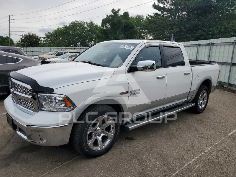 2015 RAM 1500 photo