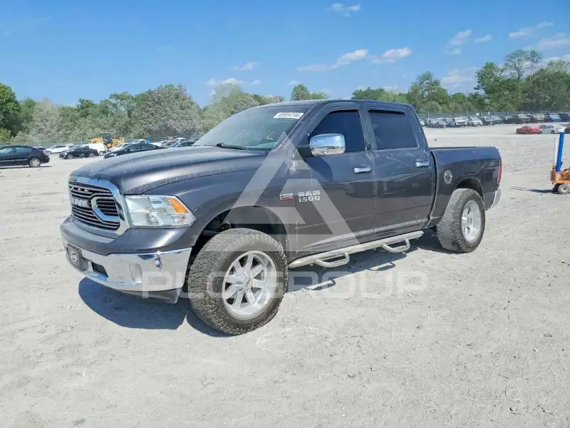 2015 RAM 1500 photo