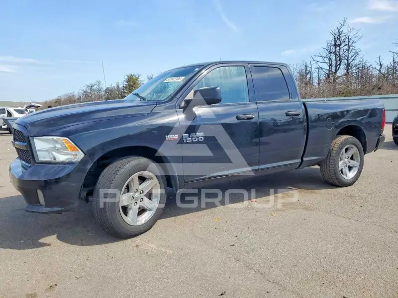 2015 RAM 1500 photo
