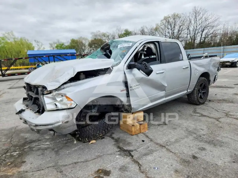 2015 RAM 1500 фото