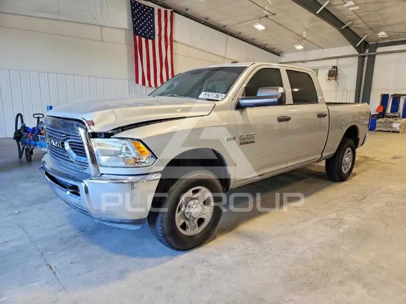 2015 RAM 3500 photo