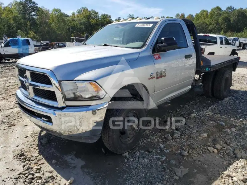 2015 RAM 3500 photo