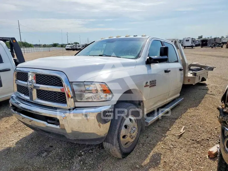 2015 RAM 3500 фото