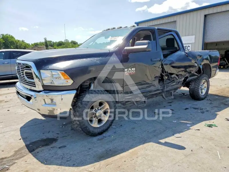 2015 RAM 2500 photo